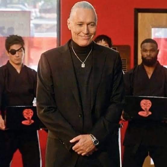 Silversmeasures's tweet image. Just gotta love that smug look 😍. The cat 🐈 that got the cream 😋 look 👀🙄👁😀. 

#Terrysilver is not a villain he is just misunderstood 😎😎

It's hard not to love the guy. I mean, everyone loves a bad boy... right?.😊🙊🙉🙈😻😍. What a talent Tig has. 👏👏👊👊 #TIGTuesday