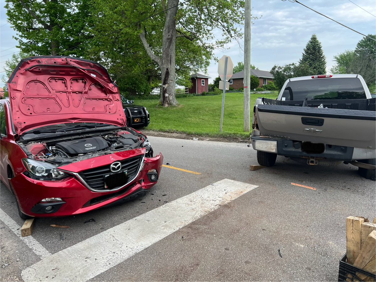 STFD130's tweet image. This afternoon we responded to a 3 vehicle collision at the intersection of State Road and Ridgewood Road. One patient was transported to an Akron hospital with non-life threatening injuries. #buckleup #seatbeltssavelives #stfd130