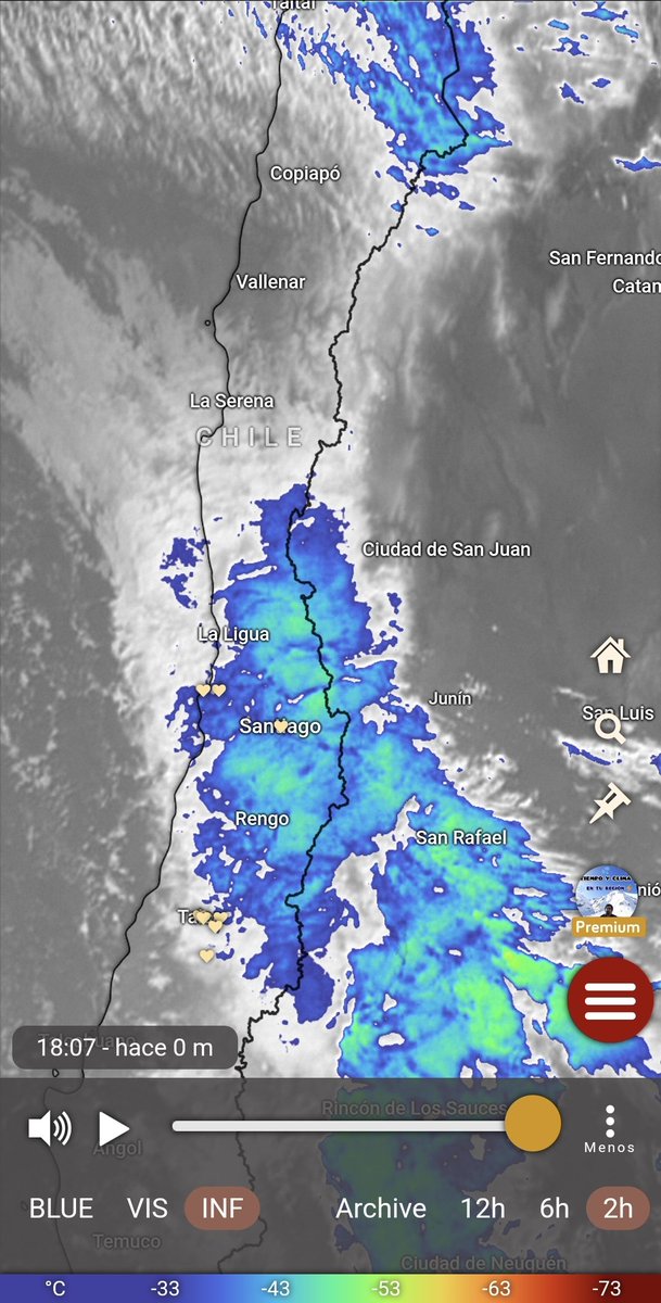 Últimas horas de este evento. La lluvia ya llegó a la región de Coquimbo donde se mantendrá hasta esta noche, además seguirán los chubascos en sectores de región de Valparaíso, Metropolitana y O'Higgins. Nieve sobre 700-1000 msnm. Mañana estará frío. Pronóstico cumplido.