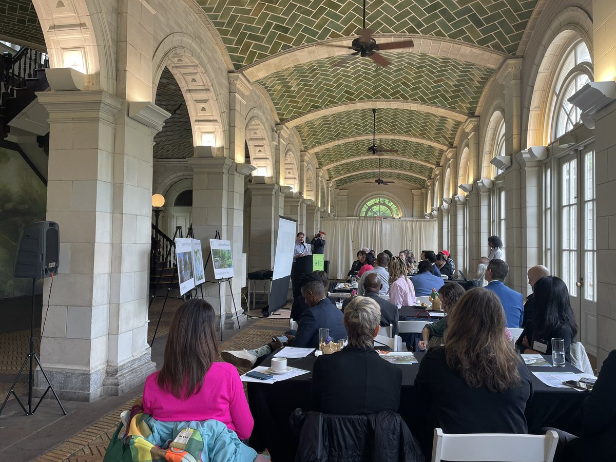 Had a fantastic time at the @prospect_park Legislative Breakfast yesterday, catching up with colleagues and discussing the importance of investing in green spaces across District 40 and New York City as a whole. 🌳