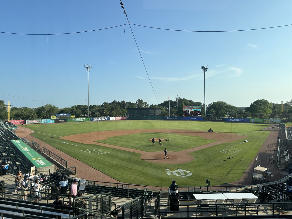 Eric Bach tweet media