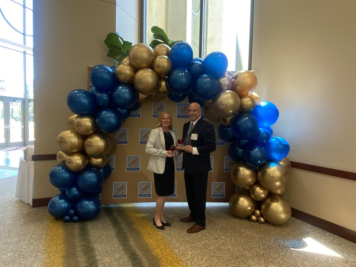 MelissaLee247's tweet photo. Celebrating our @RCOE Teacher of the Year, James Waedekin today at the Celebrating Educators Luncheon πππ½@BanningUnified @tdav8 #NewHorizonHS #tellyourstory #bookaboutme #careerreadiness https://t.co/31qpIsFnSe