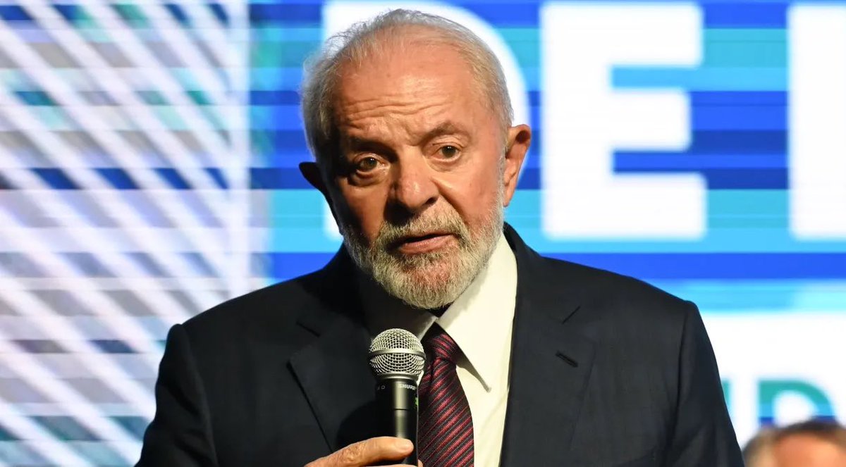 NewsLiberdade's tweet photo. 🚨URGENTE - Governo Lula dispensa ajuda do Uruguai ao Rio Grande Do Sul
￼
O Governo de Luiz Inácio Lula da Silva (PT) recusou a oferta de assistência do Uruguai, que incluía lanchas, um avião e drones para auxiliar no resgate das vítimas das fortes chuvas no Rio Grande do Sul (RS). 

O governador do RS, Eduardo Leite tinha solicitado ajuda para o país vizinho!