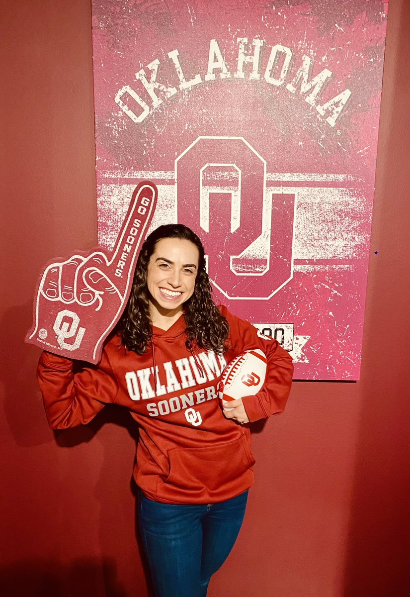 Alice Fanari (@alice_fanari) on Twitter photo Thrilled to finally share that I will be joining <a href="/OU_CommDept/">OU Comm Dept</a> as an Assistant Professor in Fall 2024! Couldn’t ask for a better place to continue my intercultural communication work. Grateful for my time as a postdoc <a href="/NU_CAMD/">Northeastern CAMD</a> and excited for what’s next in Norman! #CommTwitter Thrilled to finally share that I will be joining <a href="/OU_CommDept/">OU Comm Dept</a> as an Assistant Professor in Fall 2024! Couldn’t ask for a better place to continue my intercultural communication work. Grateful for my time as a postdoc <a href="/NU_CAMD/">Northeastern CAMD</a> and excited for what’s next in Norman! #CommTwitter