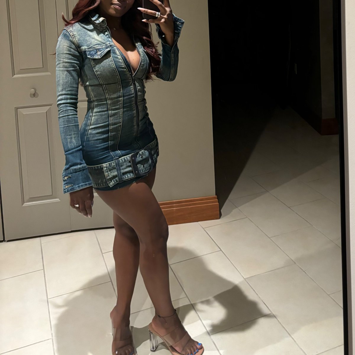 FATOU___'s tweet image. What the girls say? Body…