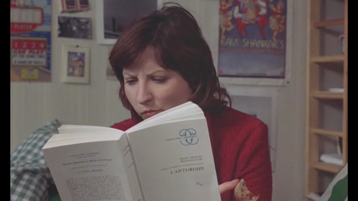 Josiane Balasko lit Deleuze et Guattari dans le premier film de Jean-Marie Poiré.