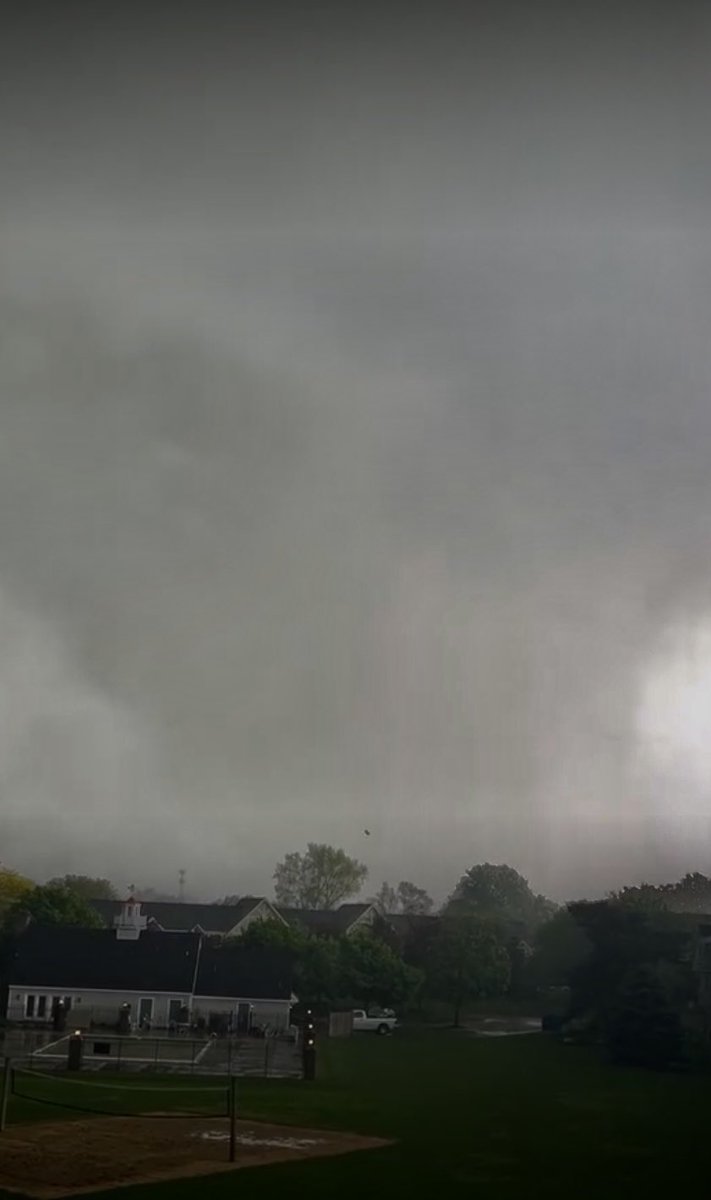 Massive tornado in Portage, MI. Wow.