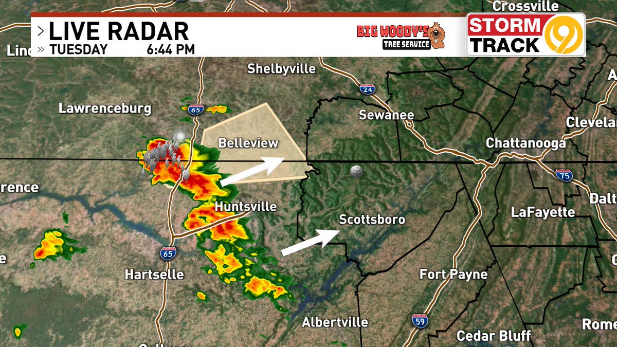 Tuesday 6:45pmET Tracking a line of storms from the TN/AL border north of Huntsville to around Albertville, AL. This line is moving to the NE and could produce heavy rain, frequent lightning and gusts up to 40mph. #CHAwx #Chattanooga #Alwx #tnwx