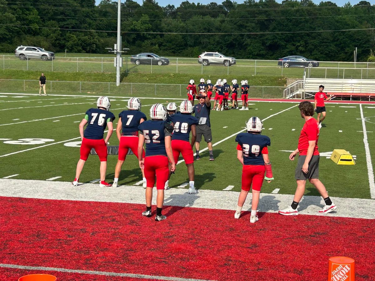 Thank you @GrangerShook and the Pike Road Patriots for having us at your Spring Practice 😎! @pikeroadFB