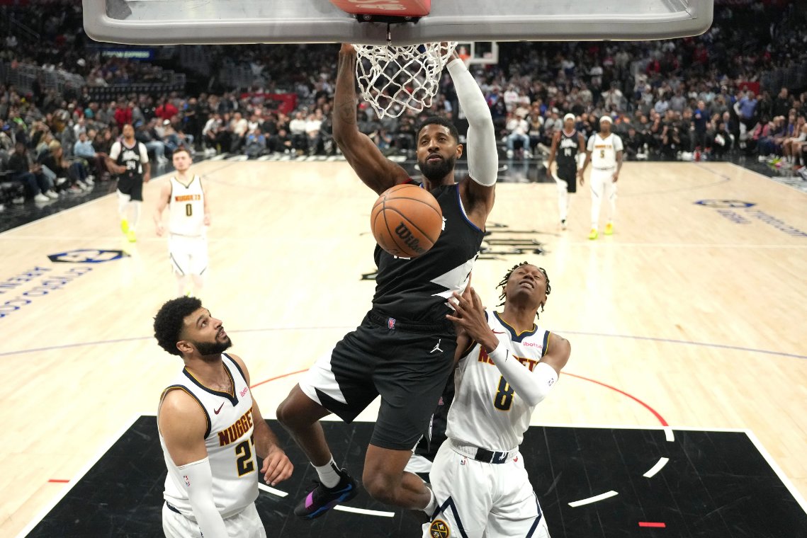 Intense action at the Crypto.com Arena! Paul George of the Clippers takes on Nuggets' Peyton Watson and DeAndre Jordan. #NBA #ClippersVsNuggets Kirby Lee, 2023-12-06