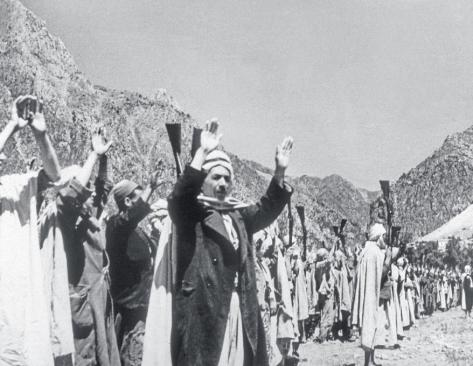 bot_Algerie's tweet photo. Il y a 79 ans pendant que la France fêtait sa victoire du #8mai1945, son armée a massacré 30.000 Algériens à Sétif, Guelma et Kherrata en quelques jours. Ne l'oublions pas