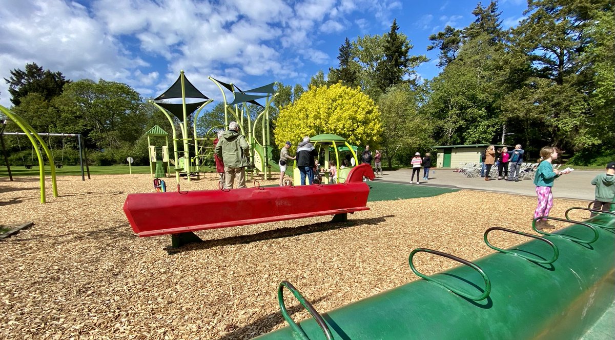 Mayor Kevin Murdoch π¨π¦ πΊπ¦ (@murdochoakbay) on Twitter photo Happy to officially open the β¦<a href="/DistrictOakBay/">District of Oak Bay</a>β© new #accessible playground in North Oak Bay. #Rotary #community ... First of many! AND we kept the beloved horsies from the original park Happy to officially open the β¦<a href="/DistrictOakBay/">District of Oak Bay</a>β© new #accessible playground in North Oak Bay. #Rotary #community ... First of many! AND we kept the beloved horsies from the original park