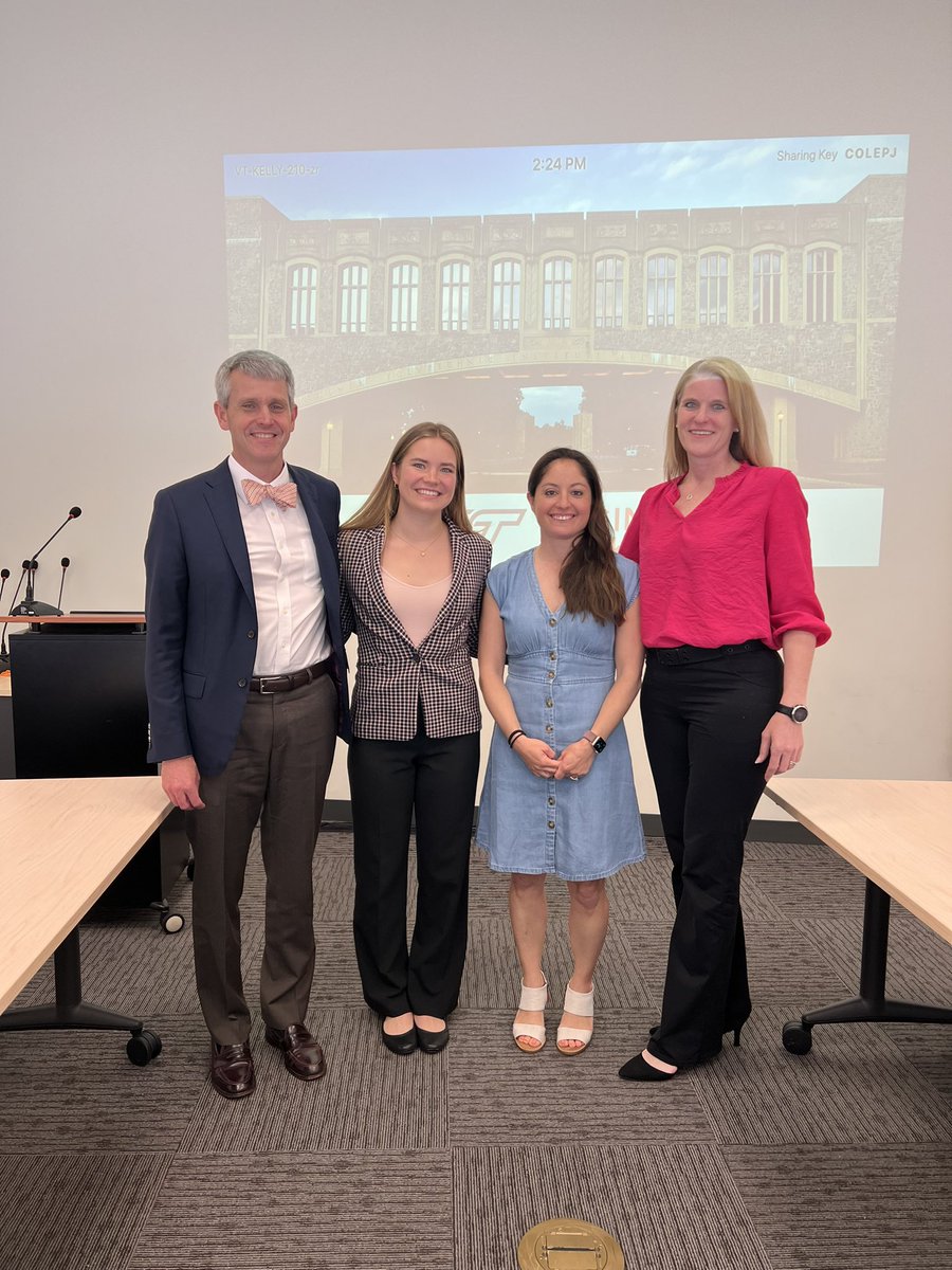 Congrats to @GranataLab member Alison Henry on successfully defending her MS thesis examining postpartum load symmetry. Great interdisciplinary project between @CarilionClinic OBGYN and @BEAMvt Pubs coming soon! @VTEngineering @vtcsom