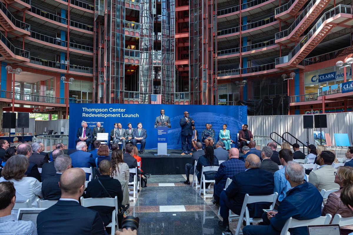 No need to Google it – downtown Chicago is alive. The Thompson Center is undergoing nearly $300 million in renovations to become @google’s Chicago HQ, bringing more business, retail and recreational space to an updated architectural masterpiece in the heart of the Loop.