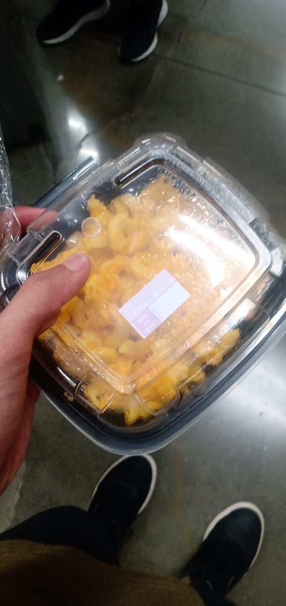 Do yall fw my grocery store macncheese