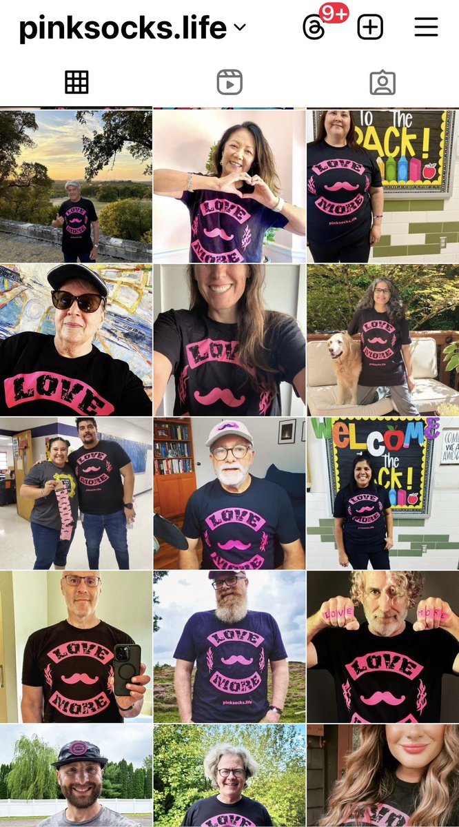 in case u needed a #pinksocks smile bump…..👊🌍💖😊✨