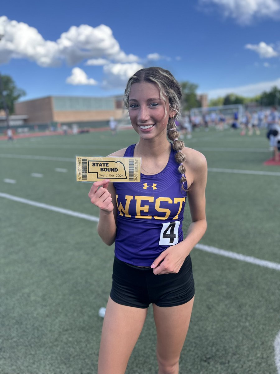 The 800 loves her!!! She’ll be running at State next week! Congrats <a href="/elly_dow3/">Elly Dow</a>