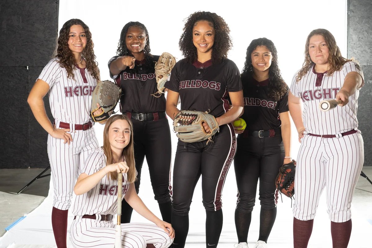 PRIME-TIME: Most pivotal clashes in Softball Regional Quarterfinals🥎🏆

With only 32 teams remaining in each UIL classification, the quality of talent within each series continues to spike...

✍️ <a href="/MatthewOgle777/">Matthew Ogle</a> 

READ:vype.com/Texas/Houston/…