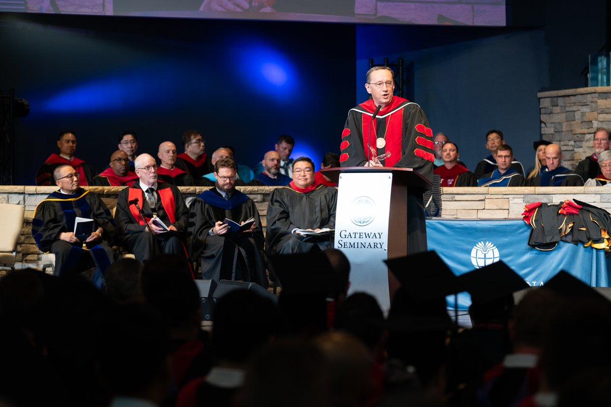 During the 2024 spring commencement ceremony May 3, 2024, Gateway President Jeff Iorg charged graduates to be flexible in their obedience to God’s calling in their lives. gs.edu/news-events/ar…