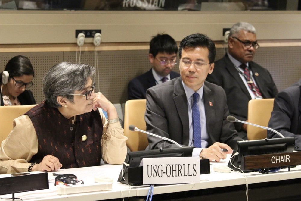 Was pleased to brief #LDC Ambassadors on #LLDC3 & #SIDS4 with USG Li of @UNDESA.We also discussed efforts to advance #DPoA implementation for LDCs.Grateful to Chair @NepalUNNY &all Ambassadors for their commitment, & solidarity as we embark on a decade of action for #SIDS,#LLDCs.