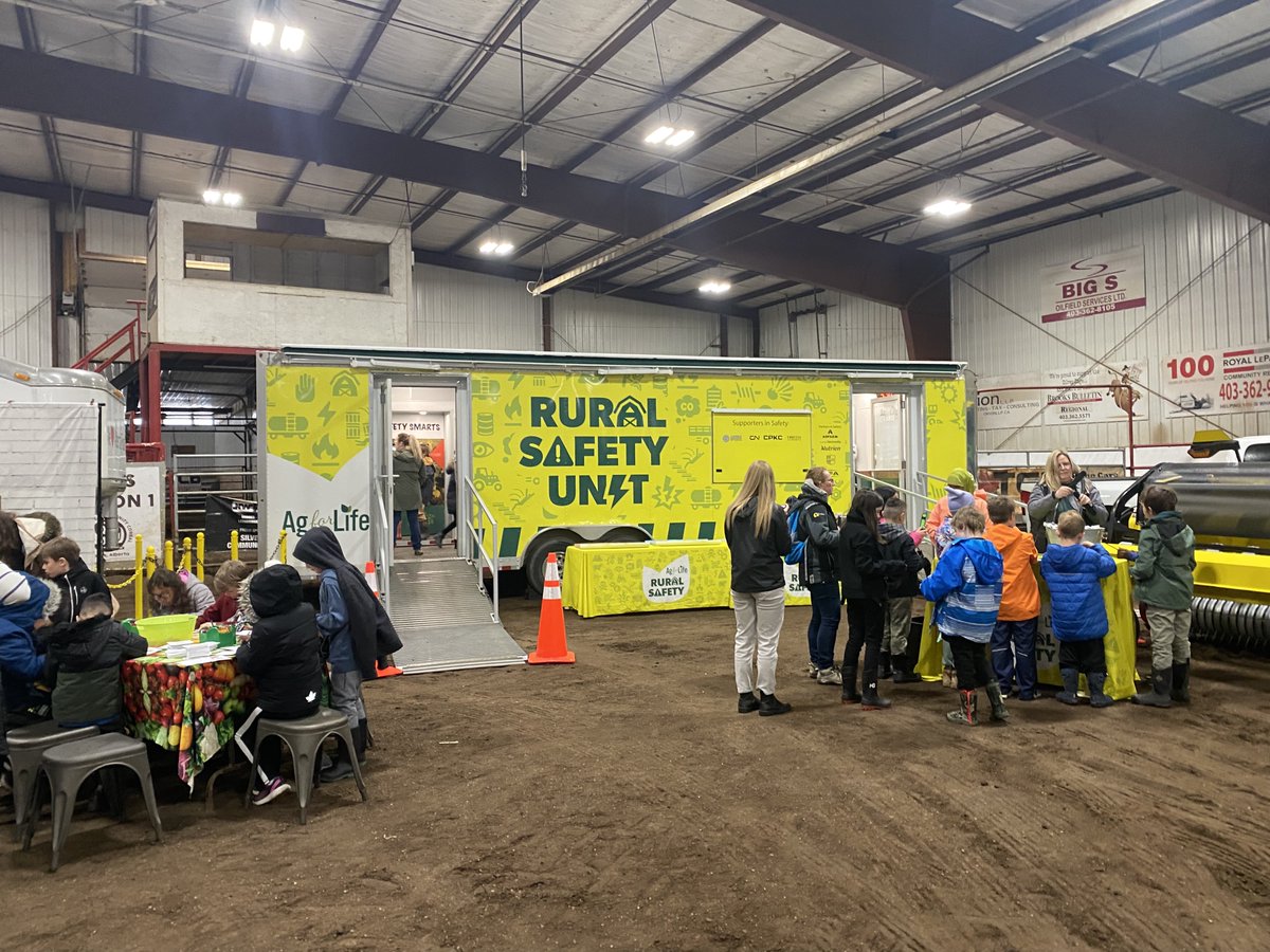 Hello @CountyofNewell. We are back on the road again bringing you some spring rain and our agriculture and rural and farm safety education trailers. Over 1000 students attending this week's ag-mazing event!