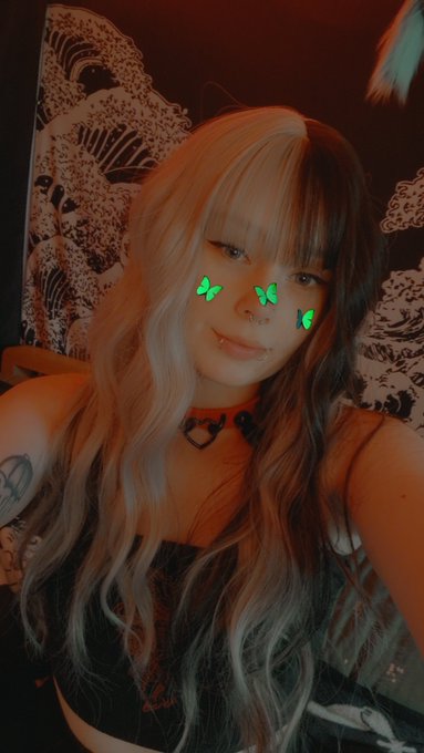 There is a discount on all my videos on ManyVids for the next 5 days 😊  https://t.co/ykuxD3oDl6 https://t<a href="/tag/mvsales"class="tags"><span>#mvsales</span></a>
