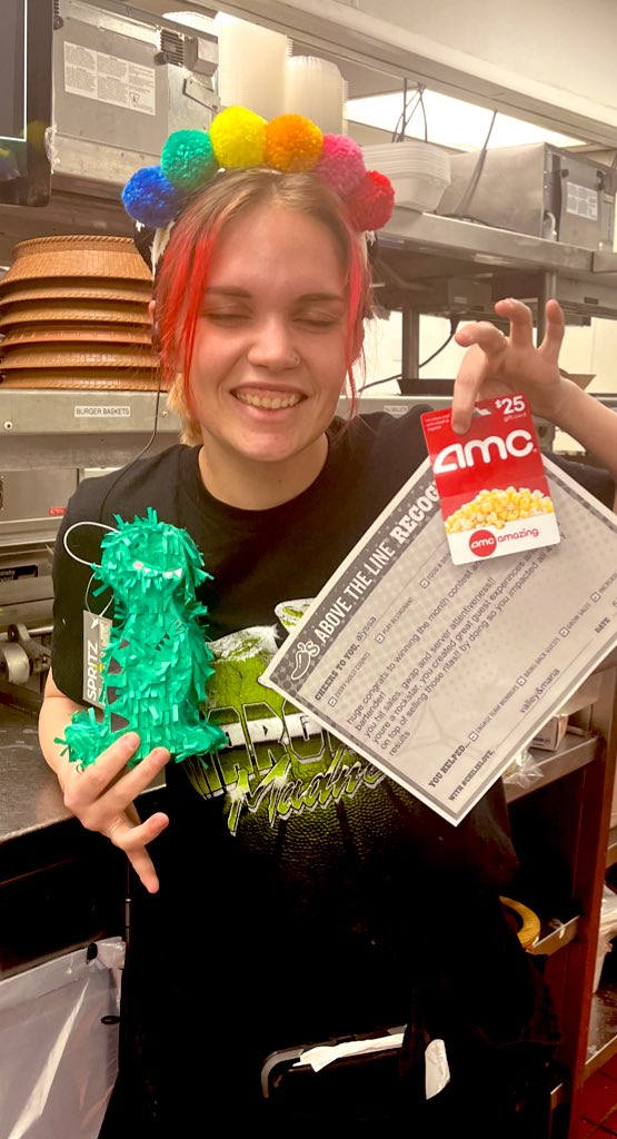 When they win we win 🏆 
Cheers to our top bartender with sales lowest Gwap and SA
And a big shout out to our top server who not only has all those things PLUS highest guest counts in the restaurant!!#chilislove