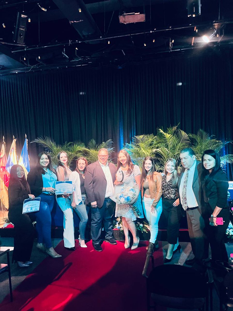 Otra más del martes pasado, con casi todo el equipo de la fundación <a href="/Masigualesorg/">Fundación Más Iguales</a> y los Concejales.

En esta foto falta mi querida Jennyfer De Olival que es nuestra coordinadora de investigación y Omaira Rodríguez quien es nuestra Tesorera.