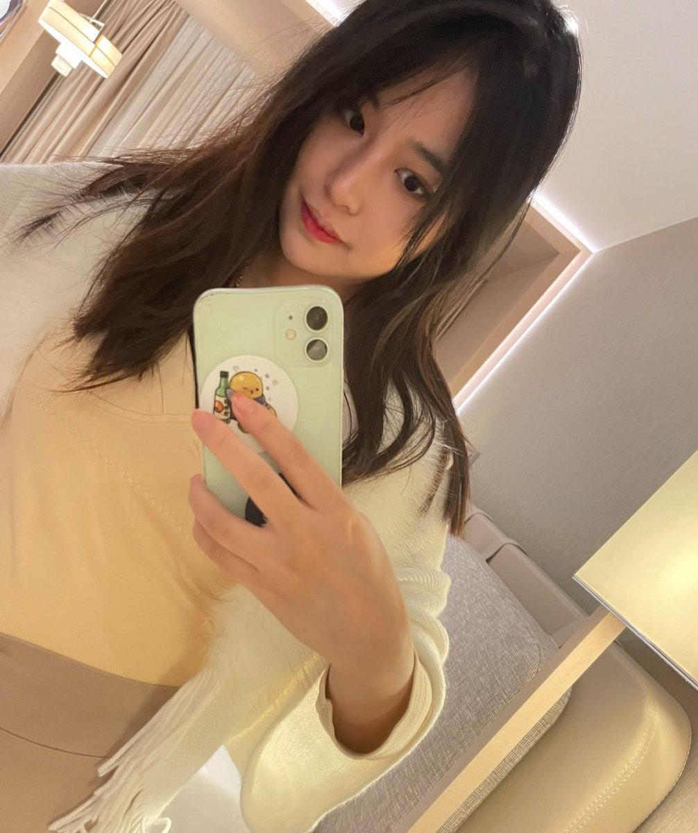 Elizabeth2049_'s tweet photo. 有没有有财富密码的朋友在香港？我请你吃饭 🇭🇰🤭🤭互相交流！

Are there any important people that have alpha in Hong Kong? Let’s share together! https://t.co/XOFP8kiicM