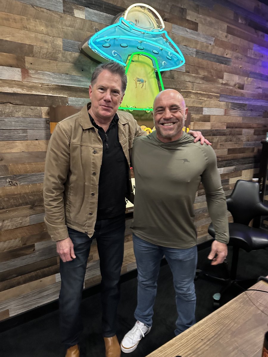 Another outstanding day in Austin… more conversation with the great Mr Rogan followed by a terrific night at the Comedy Mothership. Joe f’n killed it as usual. Tune in to JRE… we talked Israel, Hamas, DARPA, AI, Ukraine and, of course, the Drake-Kendrick Lamar beef.