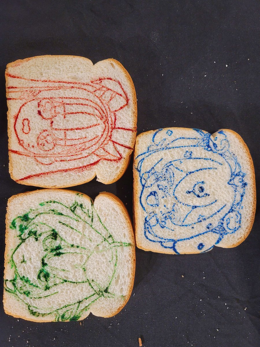 Bao's wish of "wanting to be bread" has come true; I turned Yuzu and Numi into bread as well. #baort #noombart #yuzart