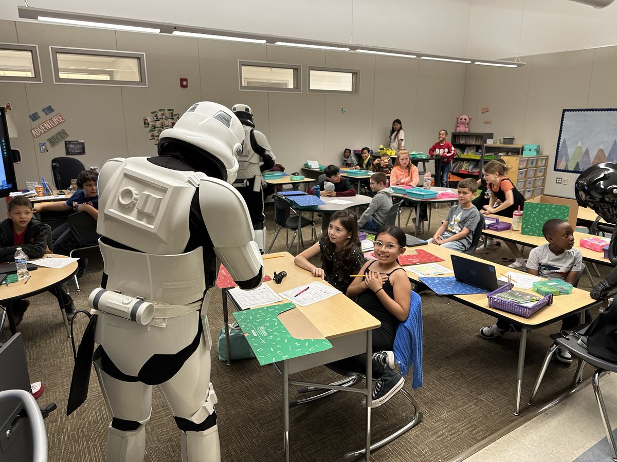 Awesome visitors from the <a href="/501stLegion/">501st Legion</a> visiting today to encourage and uplift our kids before their state testing. <a href="/starwars/">Star Wars</a> <a href="/RedlandsUSD/">Redlands USD</a> #MissionMustangs #ThisIsRUSD