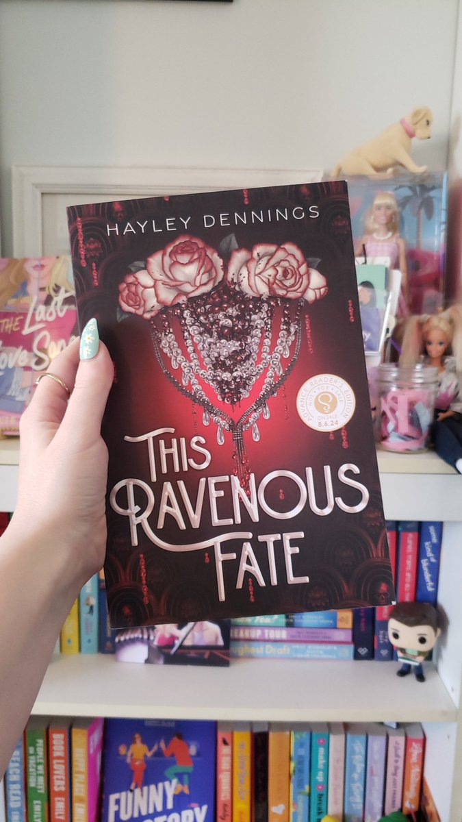 AHHHHHHH

@pagesofhayley is one of my oldest booktube friends so holding her debut book is such a magical and surreal feeling 😭😭 so proud of you!!!
