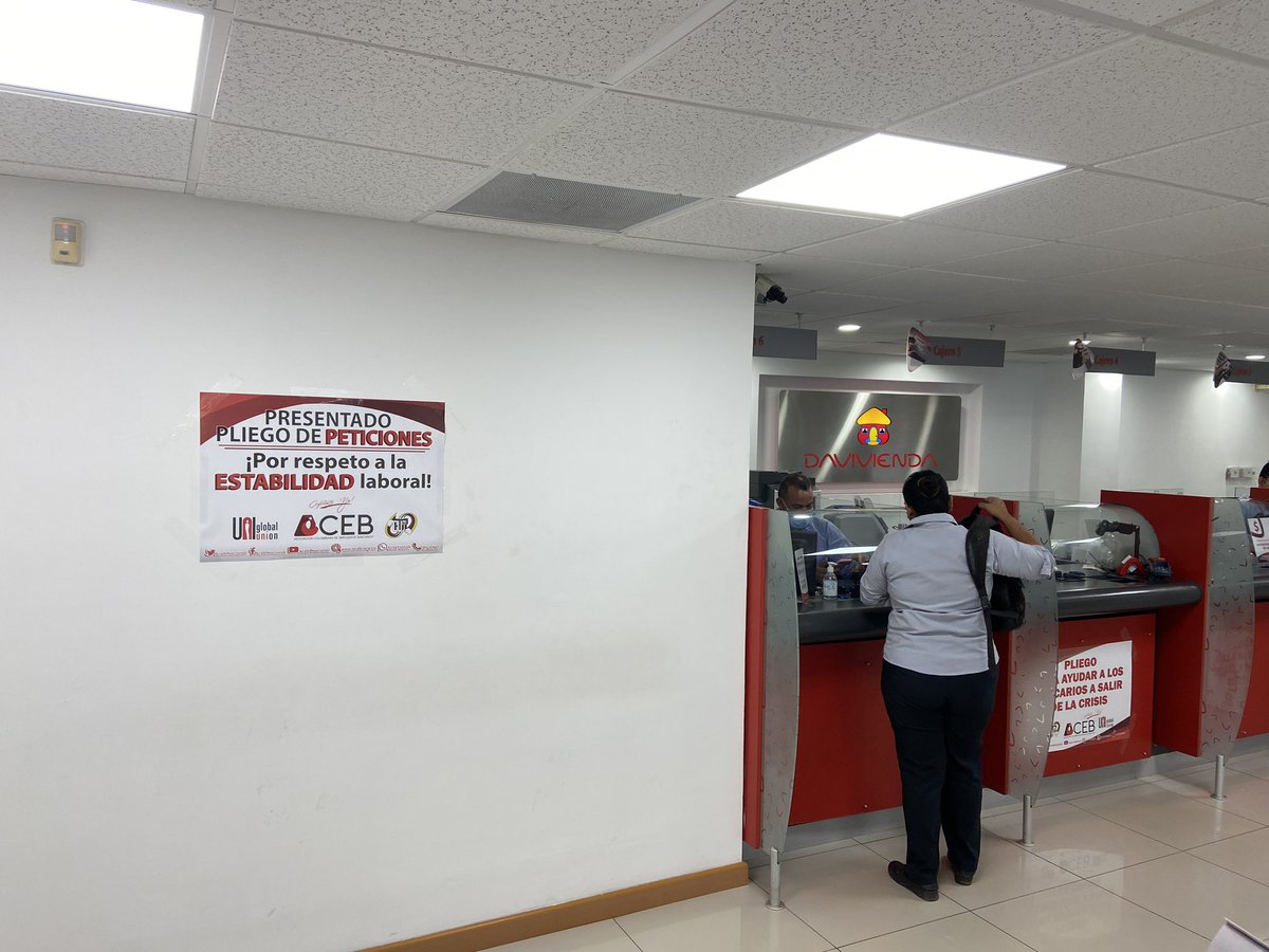 diazflorezjohn's tweet photo. No al recorte de beneficios, sí a la dignidad laboral en Davivienda. ¡Apoyemos la huelga! 💪🏽 #VotacionAHuelgaEnDavivienda @Davivienda @cutcolombia @PalmaEdwin @acebnacional @fabioariascut @uniamericas @uniglobalunion @EduardoVilaret1 https://t.co/o8ZJP5aTT6