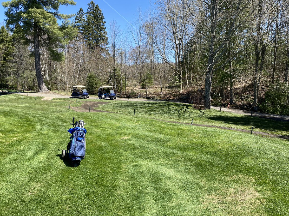 A few changes on holes 1 and 2 this year. Cleaned up the failing walls  on 2 and reinforced the wall on 1. Thanks to #mylandscapers for an amazing job under less than perfect conditions.