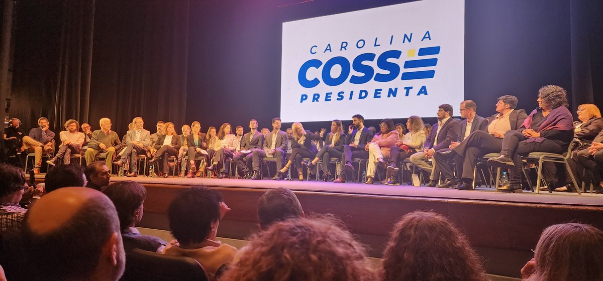 Una propuesta país. Cada día más convencido de que @CosseCarolina es la presidenta que el país necesita. Y que el programa del @Frente_Amplio es la mejor alternativa a los problemas de las uruguayas y uruguayos.