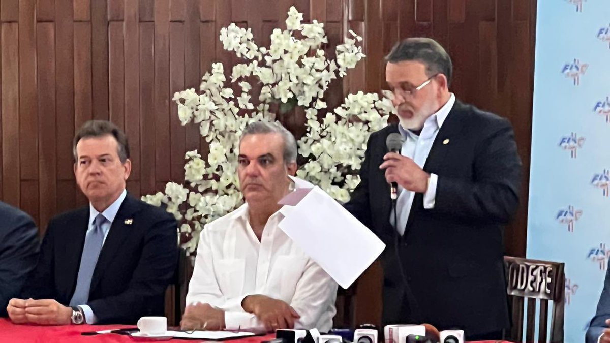 evelach's tweet photo. Celebración del 50 aniversario de la Federación Dominicana de comerciantes INC. 
Camara Dominicana de Empresarios Comerciales. https://t.co/ZbP2jKtevT