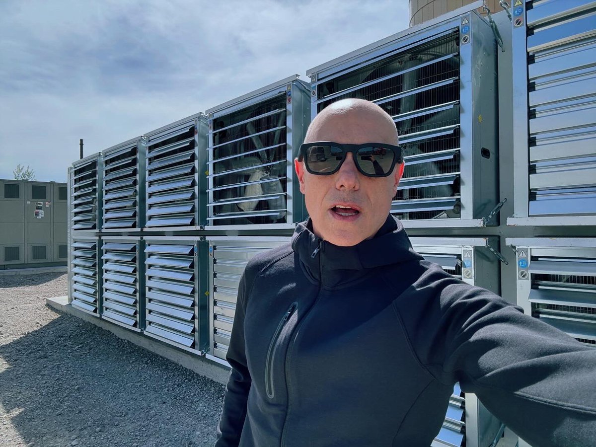 Blockfusion_CEO's tweet photo. I love the smell of 52MW hashing #Blockfusion #BTC #2024 https://t.co/SyWREA1Y5Y