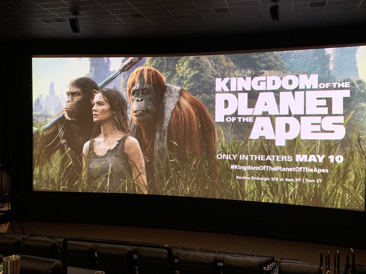 Screening #KingdomOfThePlanetOfTheApes tonight. Get yer stinkin’ paws off me …

#ScreenChatter #scifi