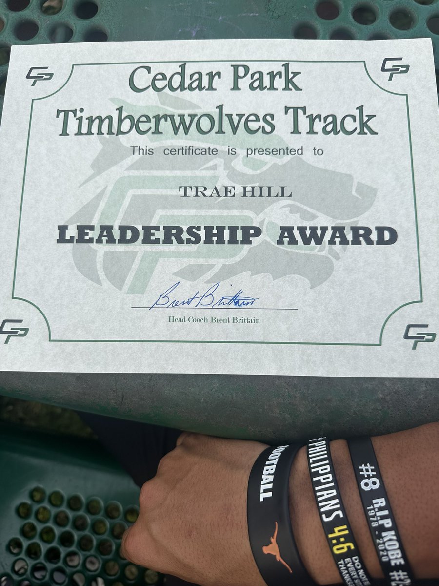 I would like to thank @CPHS_XC for the amazing track season and the leadership award! Looking forward to next season! @Cedar_ParkFB @CoachQCPProud @_CoachSanchez @CoachFarst32 @Storm24Tx