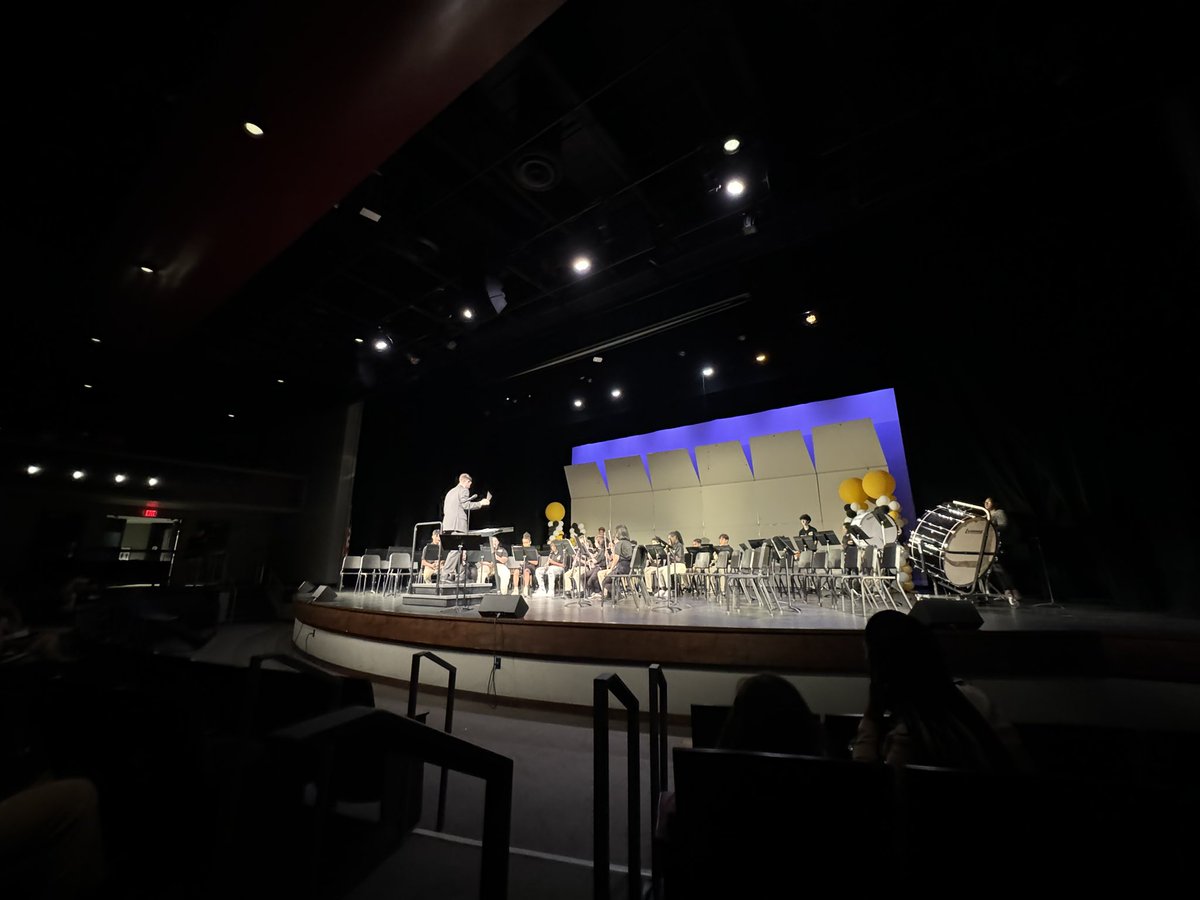 6th, 7th + 8th grade bands put in a great show this evening <a href="/BeachwoodBison/">Beachwood Schools</a>