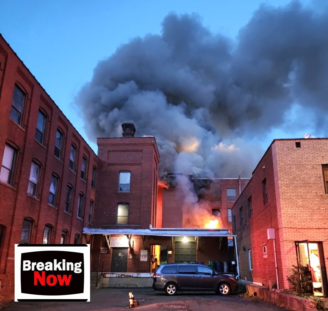 3RD ALARM MILL BUILDING FIRE #NEWBRITAINCT - 3 to 4 L Shaped building - DWH 

Photo by BreakingNow's Chris Sargis via the BN Zello Radio Group