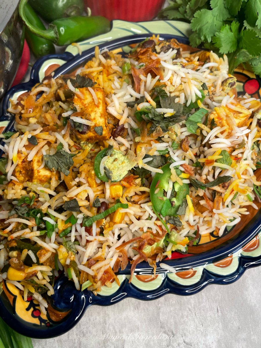 #biriryani is a #tastymeal and the best! Have you tried this #fusionrecipe of biriyani with #Mexican and #Indian #flavors? The #chipotlepeppers and #paneer with herbs and spices make you want for more. #paneerlover magical-ingredients.com/2024/04/chipot…