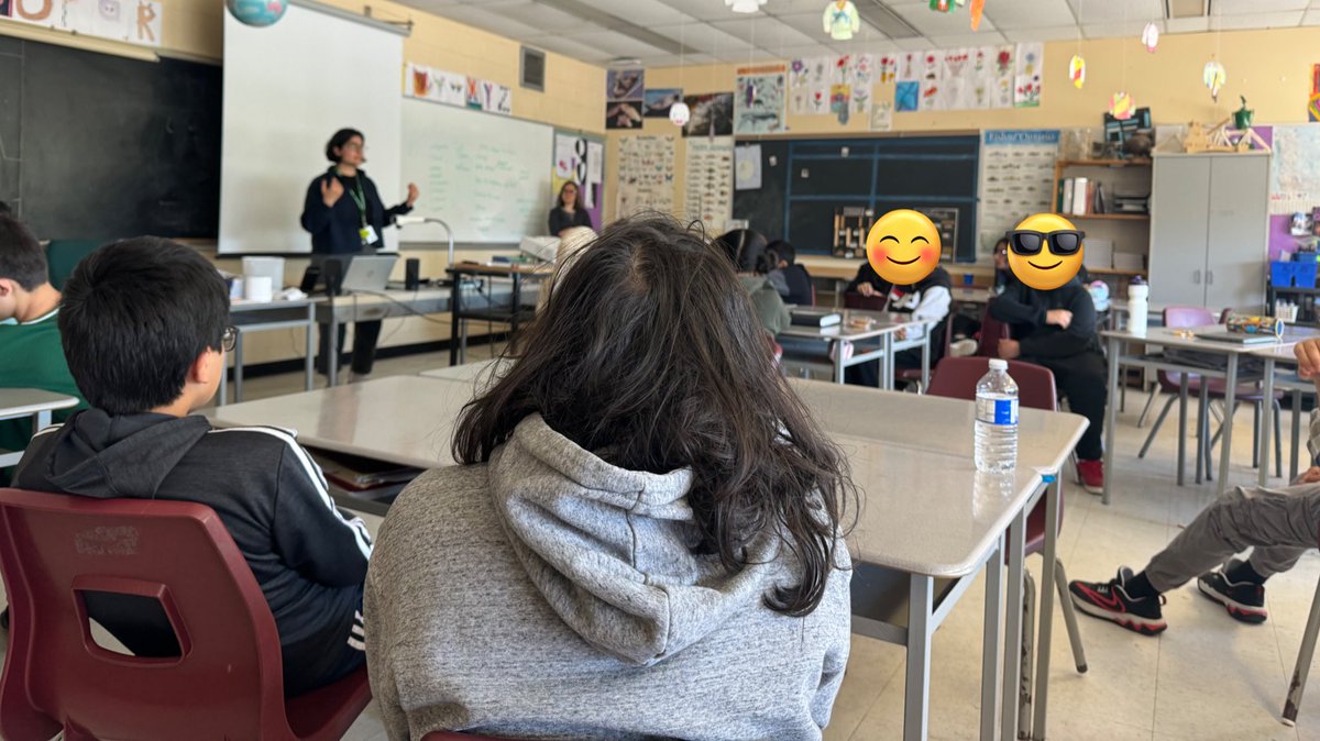 Our amazing Socialworkers, Susan & Sareh, are working with gr 7s to share stress& anxiety mgmnt techniques. Did you know squeezing your hands into a tight fist for 10 seconds then releasing helps reset cognitive activity? @tdsb @TDSB_MHWB @LN10Alvarez @schan_tdsb @frajwani