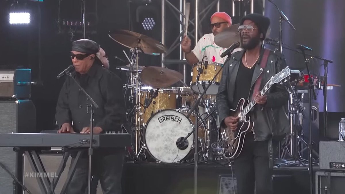 En el blog @GaryClarkJr  Clark Jr y Stevie Wonder payasostrabajando.blogspot.com/2024/05/gary-c…

#NietoNiLoOtroDeTodoUnPoco #blog #blogger #blogspot #musica #BrujitoHechizero #garyclarkjr #steviewonder #jimmykimmellive #WhatAboutTheChildren #JPEGRAW #rock #blues #funky