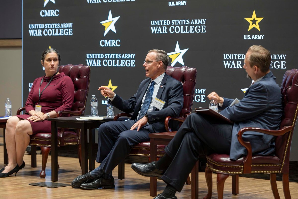 So proud of @CMRC_USAWC for hosting its 2nd Annual Conference on Civ-Mil last weekend! 150 participants spent a full day in plenaries on CMR challenges in modern war, followed by a day of research on today’s biggest issues. Thanks to all who made it happen, &amp; see you next year!