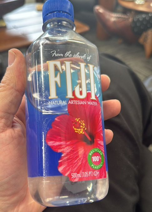 Imagine.

There are places on the mainland in Fiji right now where residents have not had tap water for 6 whole days.

This is the reality in land of your favourite #FijiWater - everything is shipped to America & the locals have none.