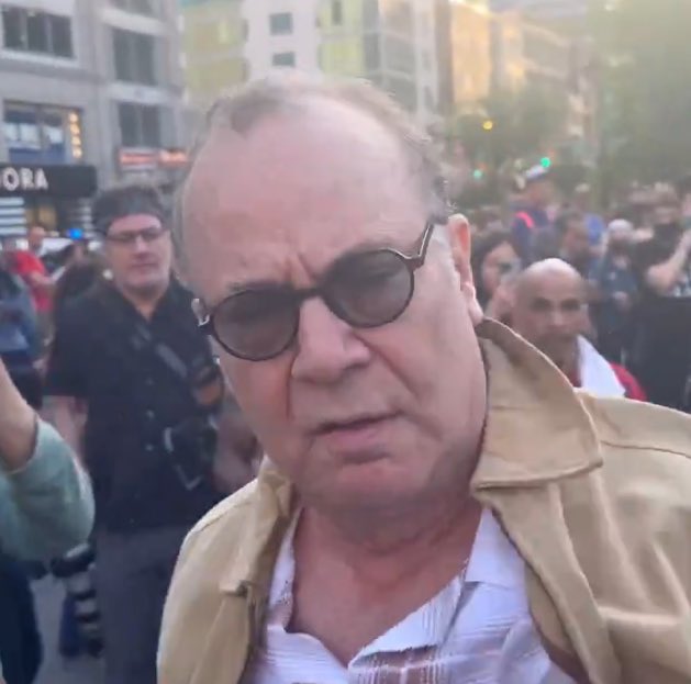 StopArabHate's tweet photo. 🚨 Can anyone identify this NYC man?
He appears to assault a woman by striking her face during a demonstration https://t.co/4xYq7zAegh