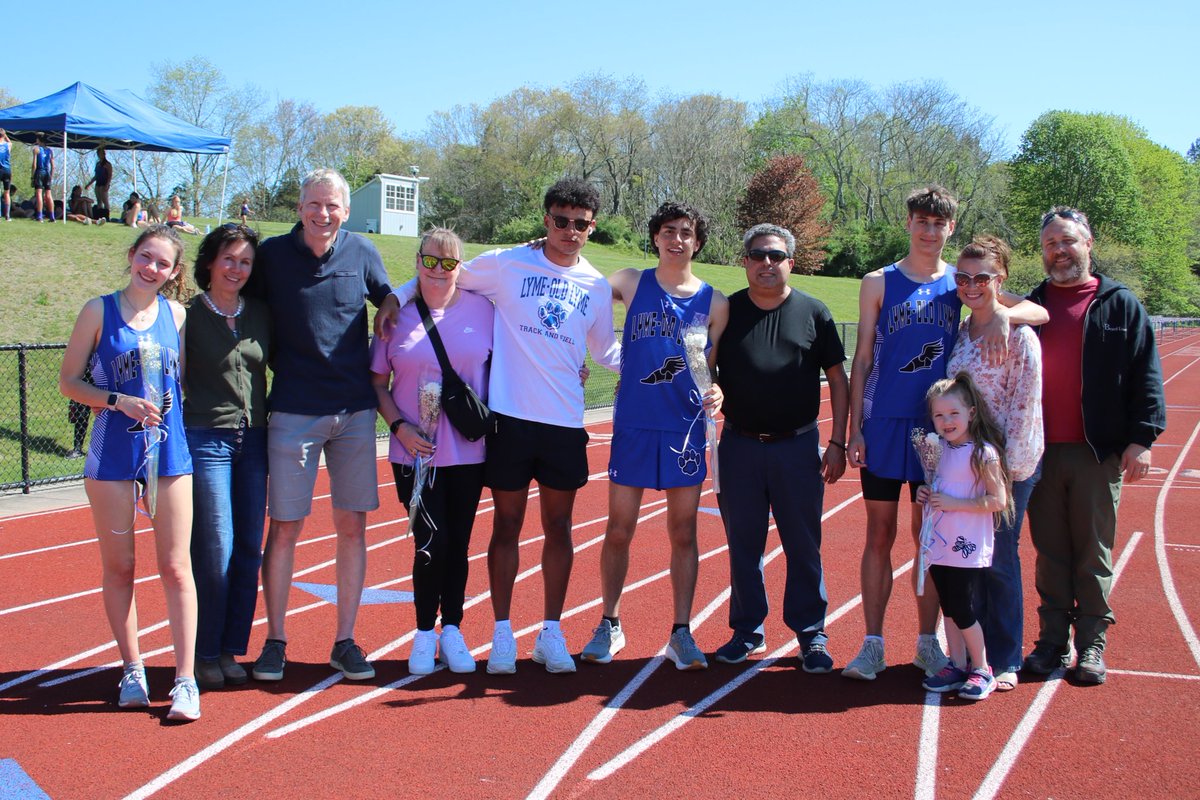 🎉🌟 Celebrating our amazing outdoor track seniors on their special day! Congrats on a fantastic season at our last home meet of the year! 🏅 #SeniorDay #OutdoorTrack