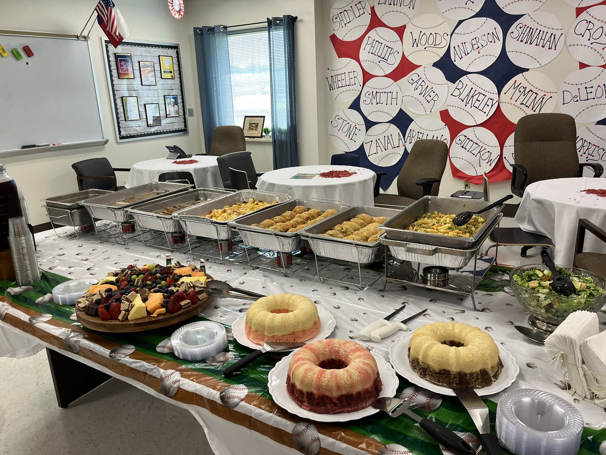 LakeviewMS's tweet photo. Thank you to “Fernandez’s Foodies” for providing lunch for our LVMS ALL STAR Staff… #LeaveALeopardPrint https://t.co/8fdyevh3iP